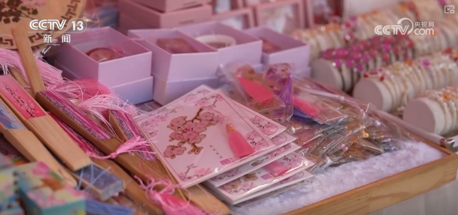 文化消费 “文创+”将“流量”变“留量”AG真人旗舰厅登录因地制宜、因时制宜创新(图11) 文化消费 “文创+”将“流量”变“留量”AG真人旗舰厅登录因地制宜、因时制宜创新(图11)